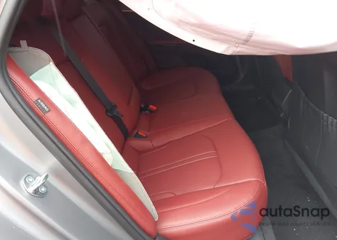 2025 Kia K5 Gt-Line z USA, uszkodzony, nr VIN KNAG64J75S5359461